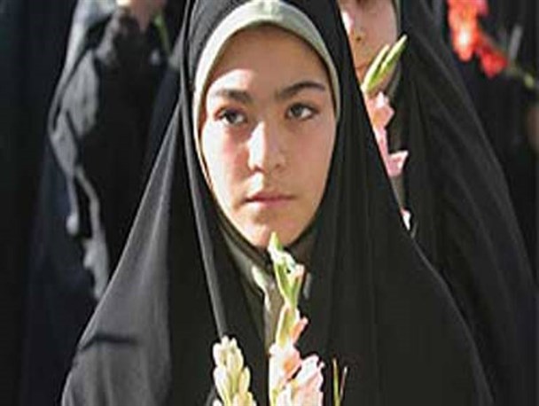 خداباوری، دین باوری و خودباوری ویژگی دختر تراز جامعه اسلامی است