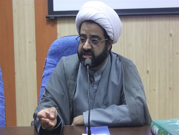 روز دختر، روز تجدید بیعت با ارزش های اسلامی است