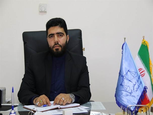 خودروی حامل مواد مخدر در کهنوج به ضرب گلوله پلیس متوقف شد