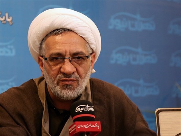 عدم بازنگری در اصل ۴۴ فساد و رانت را ایجاد کرده است