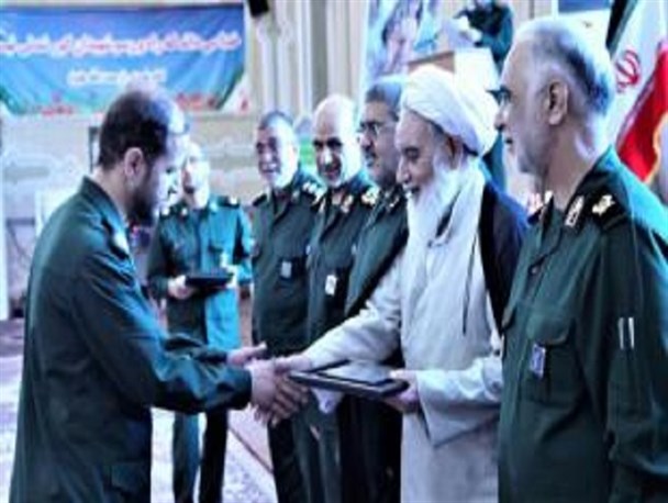 منتخبان جشنواره مالک اشتر تجلیل شدند
