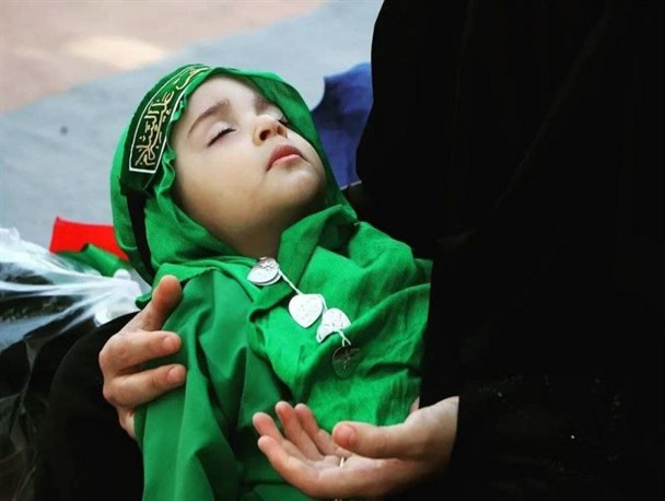 عفت و امام شناسی از بزرگترین درس های عاشورا است