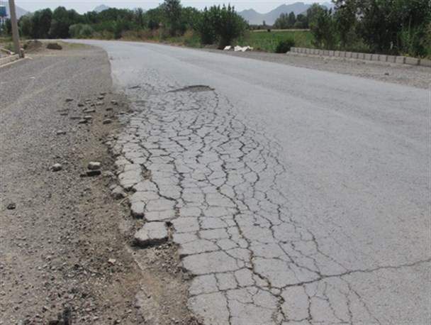 وضعیت نامطلوب راه های روستایی  شازند