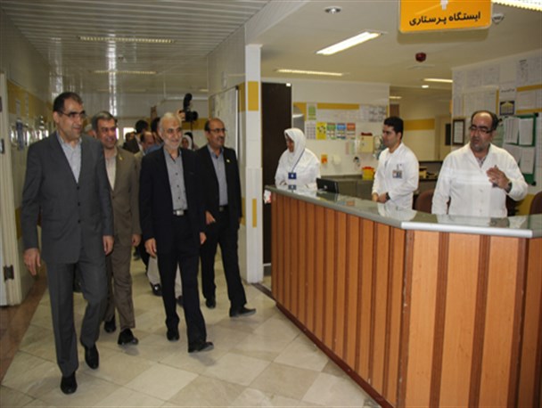 بازدید وزیر بهداشت از بیمارستان نمونه کشوری در اجرای طرح تحول سلامت + تصاویر