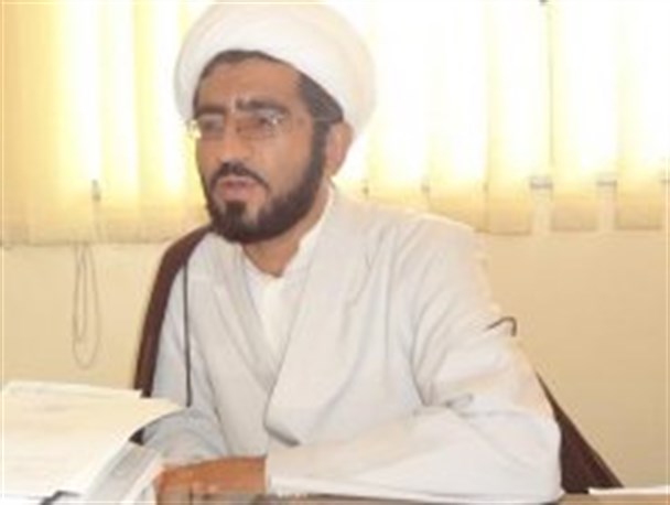 حضور مسوولان در برنامه های مذهبی و ملی باعث دلگرمی مردم خواهدشد