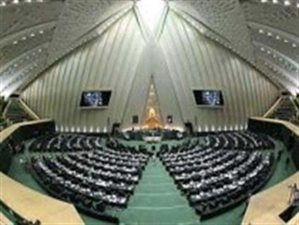 توافق برجام با دقت و احساس تعهد بیشتری مورد بررسی قرار گیرد