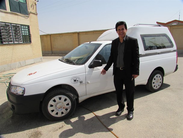 روستاهای فامنین صاحب خودرو کتابخانه سیار شدند