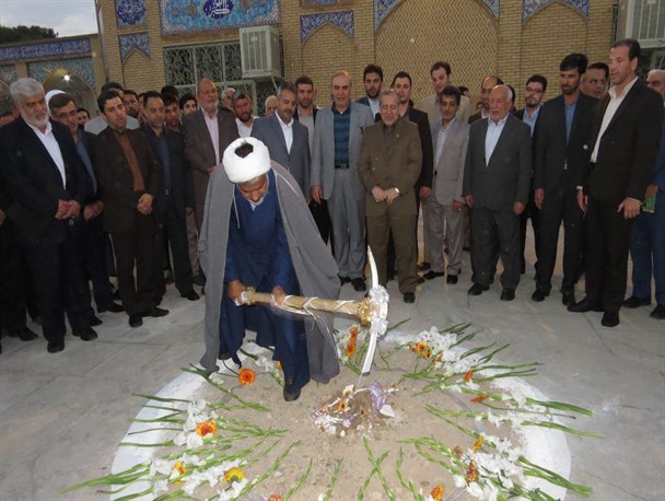 بقعه جدید حرم مطهر حضرت زینب بنت موسی بن جعفر (علیهم السلام) کلنگ زنی شد+ تصاویر