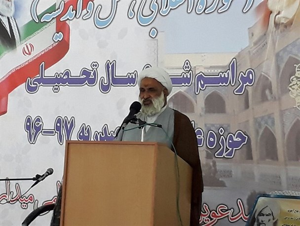 چشم انداز 10 ساله حوزه علمیه تربت حیدریه بر مبنای انقلابی گری است