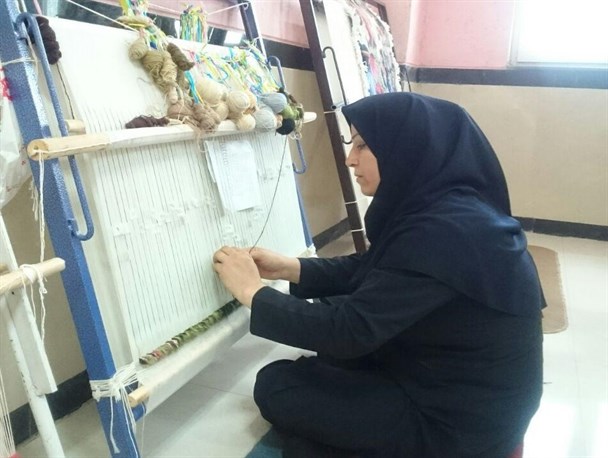 بانوی بهاری به عنوان تعاونگر نمونه استان همدان در سال 96 انتخاب شد