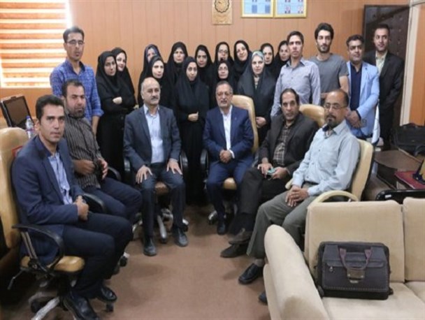 مراسم تجلیل از خبرنگاران به همت دانشگاه ولی عصر برگزار شد+تصاویر