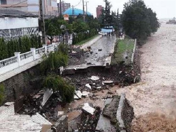 آبگرفتگی و خسارت بارندگی اخیر به ۲۰ واحد مسکونی در زیراب سوادکوه/ تسهیلات کم‌بهره به آسیب‌دیدگان پرداخت می‌شود