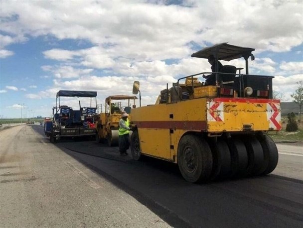 اجرای ۸۳ کیلومتر عملیات بهسازی و آسفالت راه‌های روستایی در منطقه آزاد ماکو