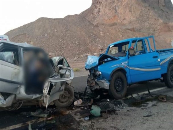 برخورد پژو ۴۰۵ و نیسان ۵ کشته و مصدوم برجای گذاشت