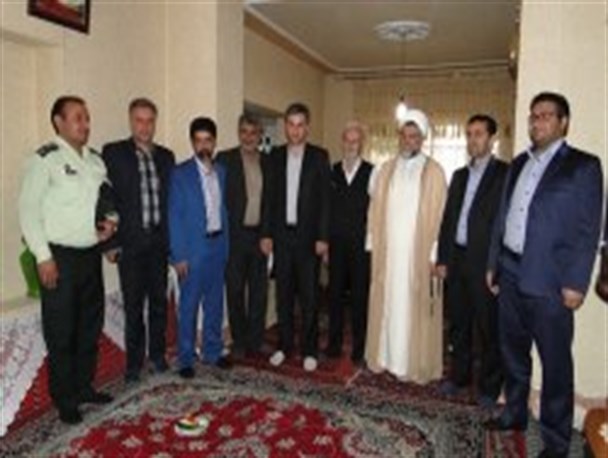 مسئولان مهمان خانواده شهیدان نجف آهی، مرتضایی و میریعقوبی