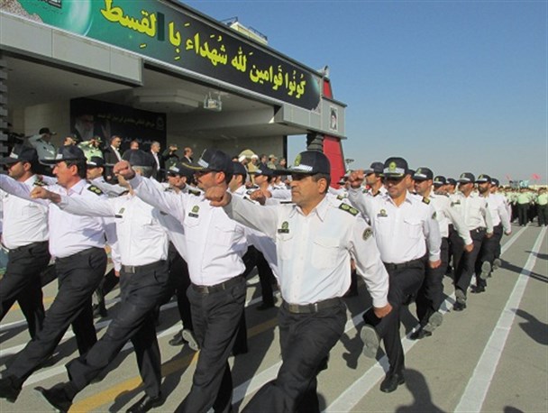 صبحگاه مشترک نیروی انتظامی استان مرکزی به روایت تصویر