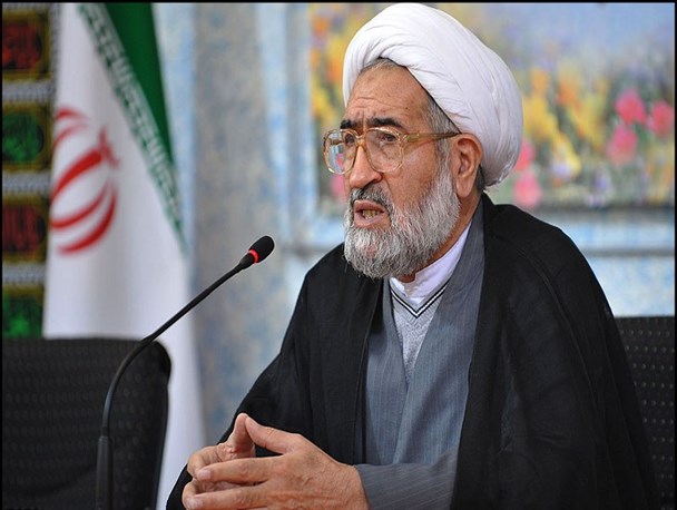 تجدید بیعت طلاب و دانشجویان با آرمان های مقام معظم رهبری، نقشه های دشمنان را از بین می برد