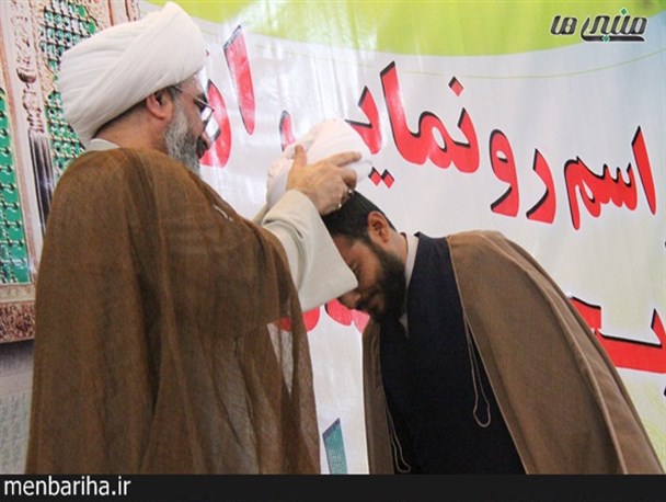 عمامه گذاری 35 نفر از طلاب حوزه علمیه استان بوشهر برگزار شد+ تصاویر