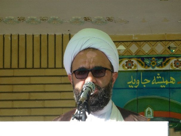 نیروی انتظامی با عزت و اقتدار در مقابل توزیع کنندگان مواد مخدر بایستد