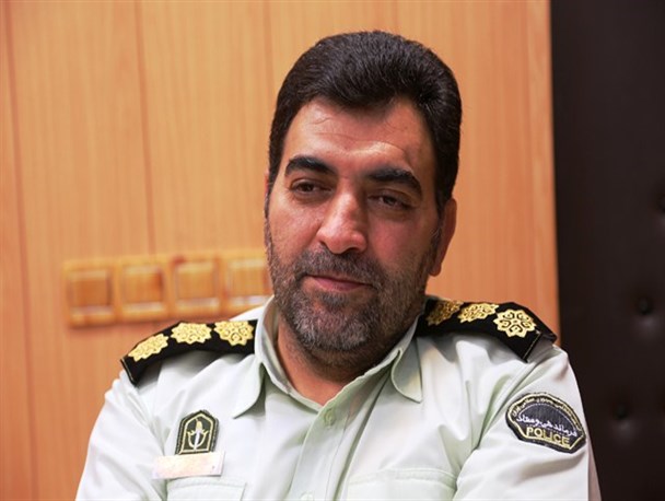 ریش سفیدان پلیس را در برقراری امنیت یاری کنند