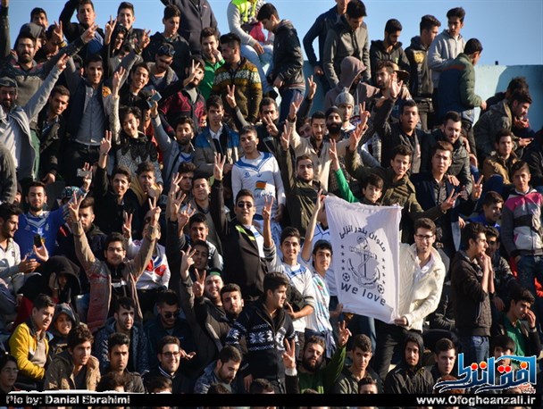 واکنش مدیر عامل سپاهان به تجمع عجیب هواداران تیمش!