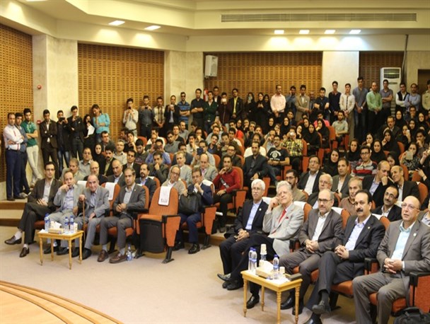 ارایه ۱۹مقاله به صورت شفاهی و ۳۶۷ مقاله به صورت پوستر در مدت برگزاری کنفرانس شیمی