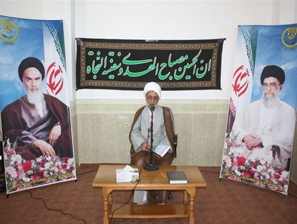 حضور خدام امام رضا(ع) در ورزنه، فضا را به سمت معنویت حرکت می دهد