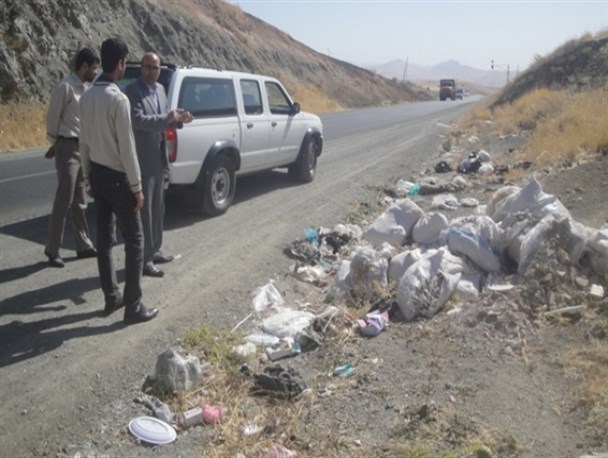 حریم جاده سطل آشغال نیست/ لزوم پاک نگه داشتن مسیرهای گردشگری