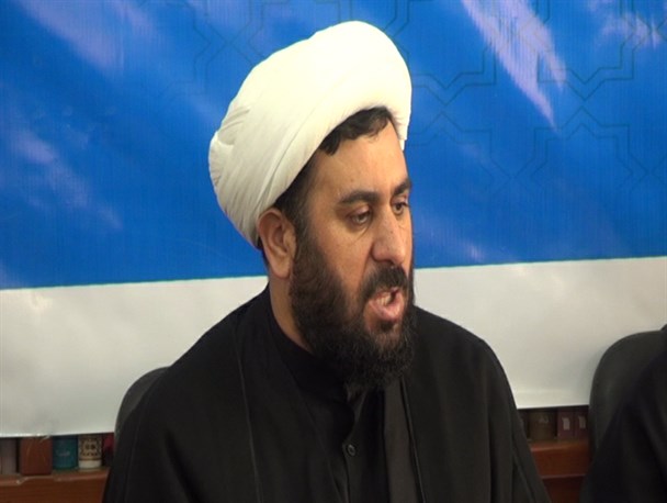 شعار محوری عزاداری محرم " وامری لامرکم متبع" است