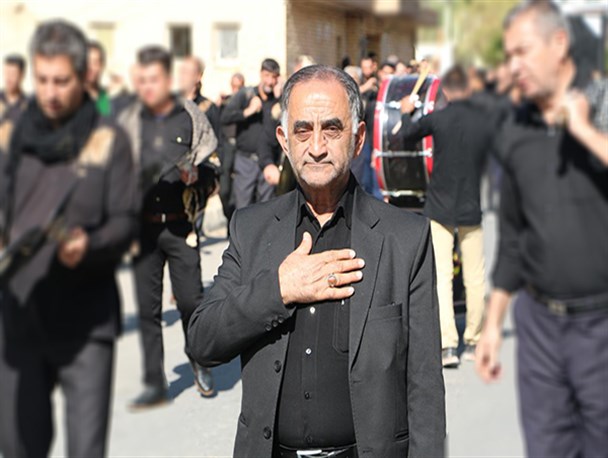 گره‌های زندگی‌را هم با همین روضه ها باز کرده ام