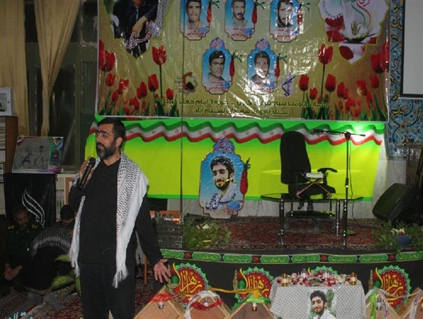 مهمانی لاله ها در روستای نسیم آباد با حضور یادگار شهید حججی + تصاویر