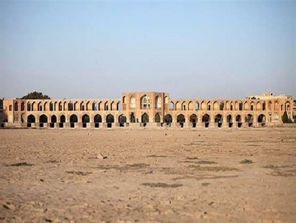 مرگ تدریجی گاوخونی را دیده ایم