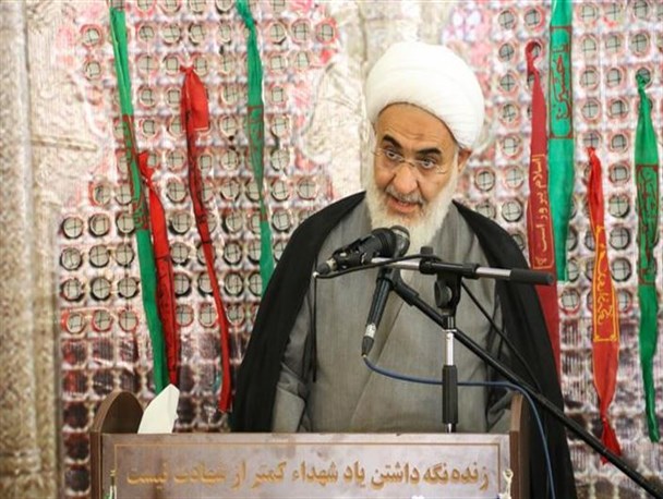 حل مشکلات کشور با اجرای اقتصاد مقاومتی و حضور جوانان میسر است