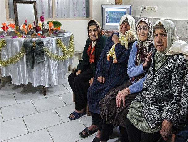 ظرفیت بالای فیروزکوه در احداث خانه سالمندان/۱۳ درصد از جمعیت شهری و روستائی در فیروزکوه سالمند هستند