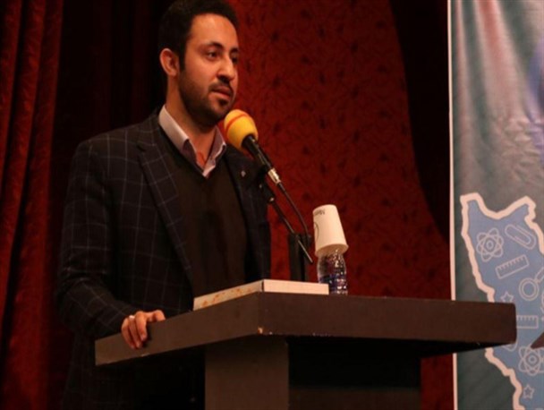 هسته های مساله محور توسط دانشجویان و نخبگان دانشگاهی ایجاد شود
