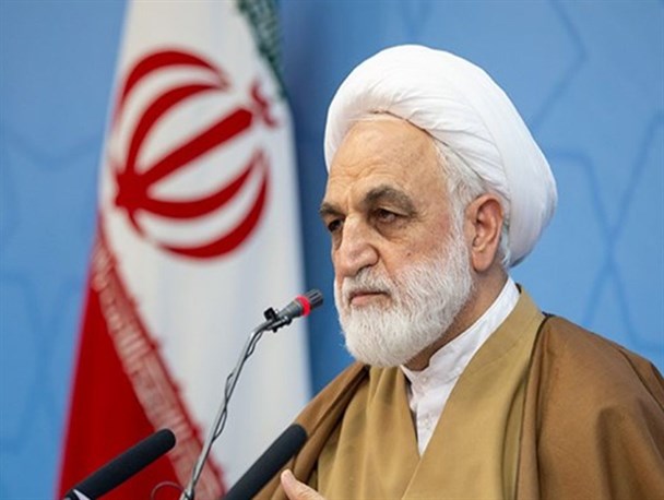 نمایندگان قوه قضائیه در کمیسیون‌ها «ماشین امضا» نباشند