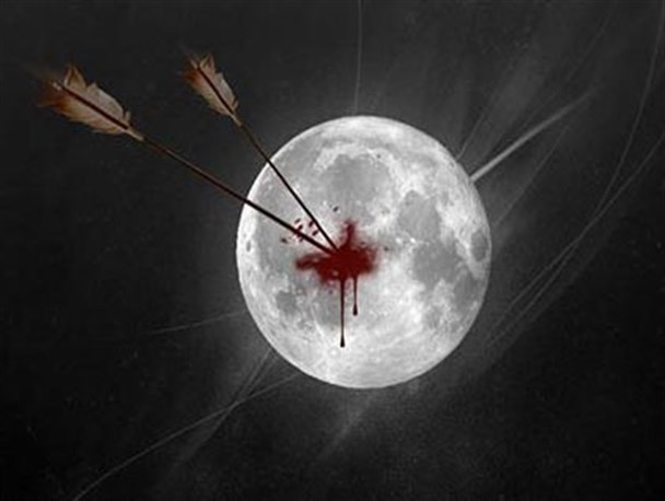 چه غریب است روزی که خائنین کوفی بر سر امام حسین می گریند