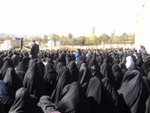 نماز ظهر عاشورا در رابر اقامه شد +تصاویر
