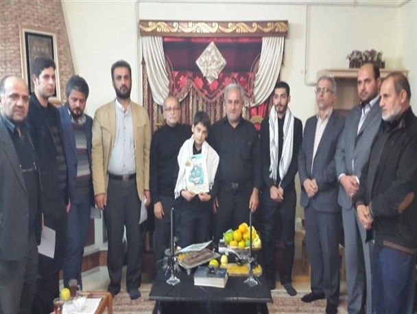 دیدار مسئولین شهرستان کردکوی با خانواده زاهدپور اولین شهید مدافع حرم کردکوی+تصاویر