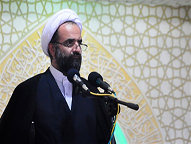 فرهنگ حسینی تنها راه علاج مشکلات فرهنگی کشور است