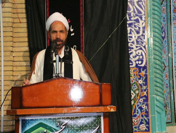 زمانی بشر به کمال علم و دانش میرسدکه قلم ها جای مسلسل ها را بگیرند