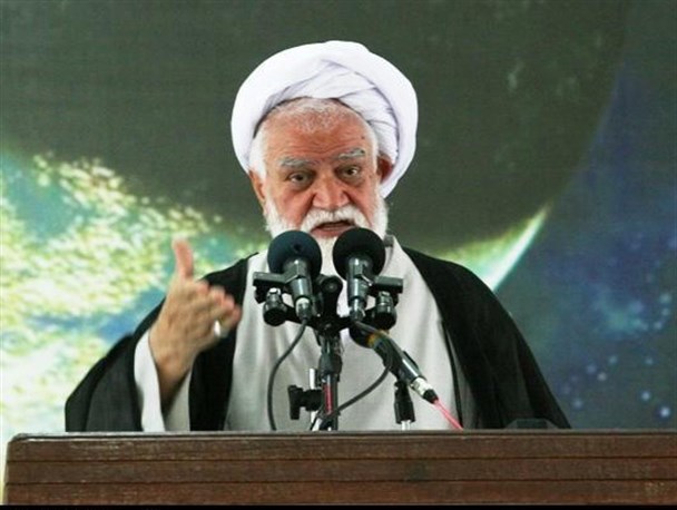 گمنامی شهدای هرمزگان در سایه ضعف عملکرد بنیاد شهید/آمریکا عامل تمامی ناامنی‌های جهان است