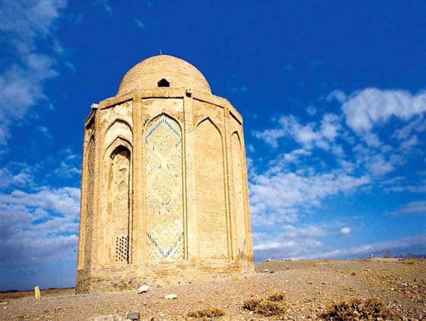 اقداماتی که برای رشد گردشگری در شهرستان رزن باید صورت گیرد