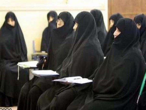 اعزام ۲۲ بانوی مبلغ به مناطق مختلف شهری و روستائی نهاوند