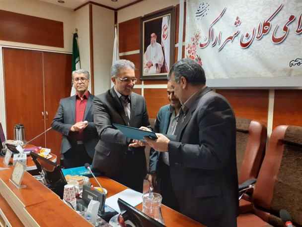 امضای تفاهم نامه مابین مدیریت شهری اراک و دانشگاه آزاد/ ایجاد شهر نوآور تا دو سال دیگر در دانشگاه آزاد واحد اراک
