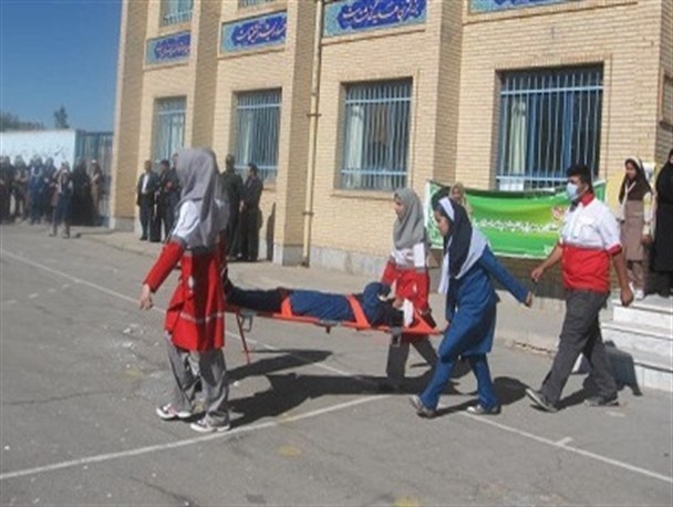 تصاویر/ اجرای مانور پدافند غیر عامل در مدارس زاهدان