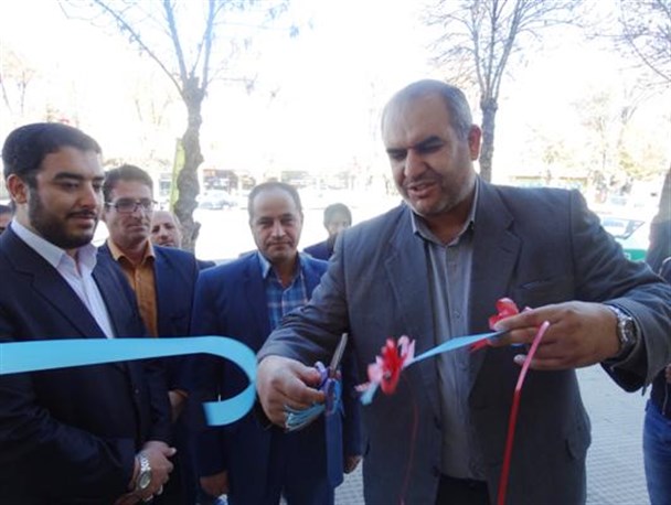 رونمایی از نشریه محلی صبح سپید در ازنا