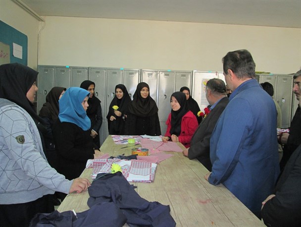 مشکل اصلی دانش آموزان استثنایی هزینه های حق السرویس است