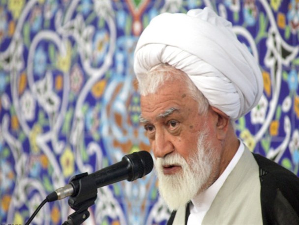 پیام خانواده شهدای مدافع حرم اطاعت از رهبر انقلاب(مدظله العالی) است