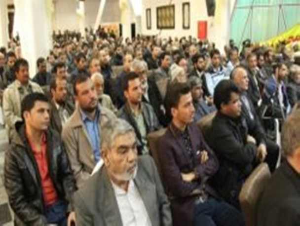 مانور وحدت اصولگرائی در برابر چشمان حیرت زده اصلاح طلبان قاینی